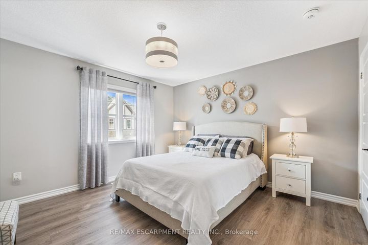 Photo 24 at 80 - 22 Spring Creek Drive, Waterdown, Hamilton