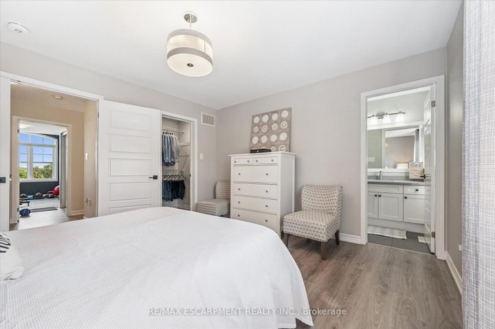 Photo 25 at 80 - 22 Spring Creek Drive, Waterdown, Hamilton