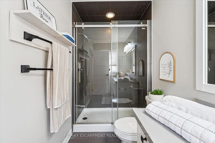 Photo 29 at 80 - 22 Spring Creek Drive, Waterdown, Hamilton