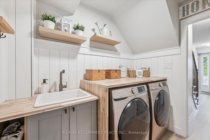 Photo 33 at 80 - 22 Spring Creek Drive, Waterdown, Hamilton
