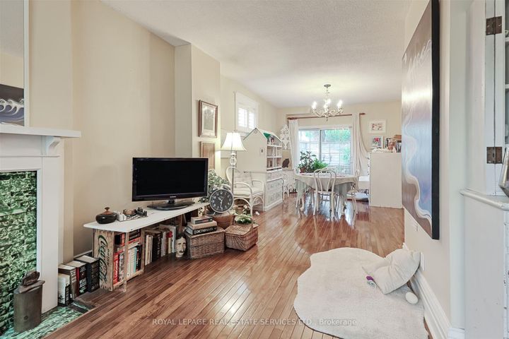 Photo 14 at 93 Medland Crescent, High Park North, Toronto