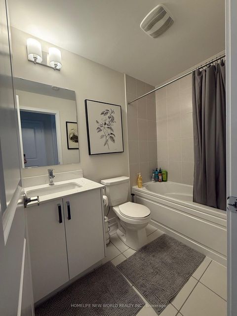 Photo 10 at 5 Ingersoll Lane, Jefferson, Richmond Hill