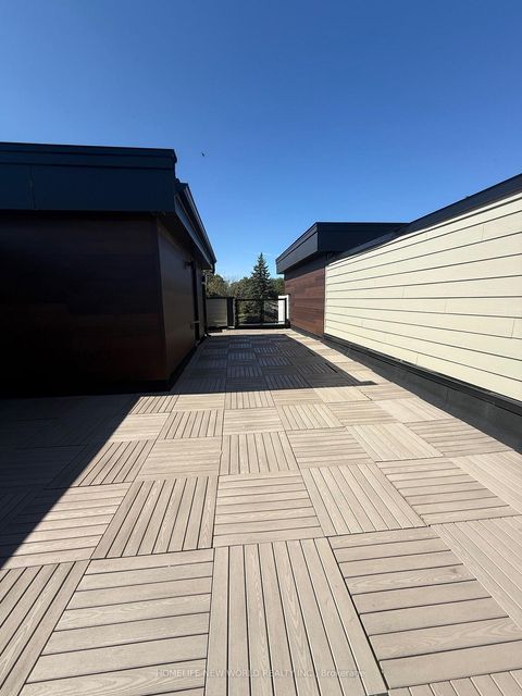 Photo 11 at 5 Ingersoll Lane, Jefferson, Richmond Hill