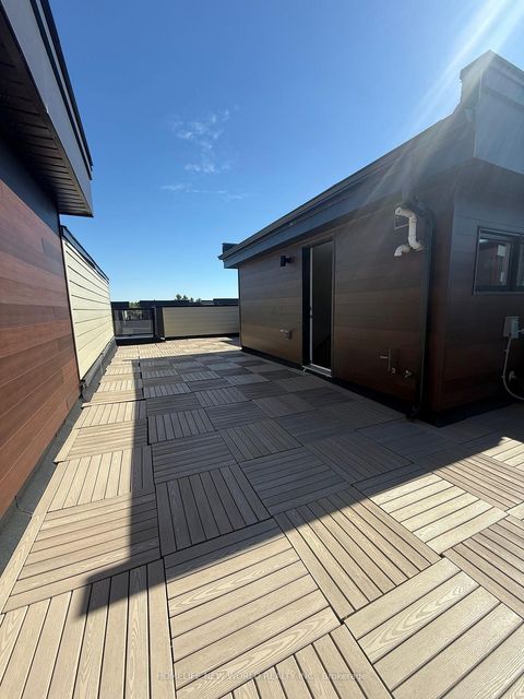 Photo 13 at 5 Ingersoll Lane, Jefferson, Richmond Hill