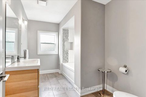 Photo 24 at 88 Cook Street, Codrington, Barrie