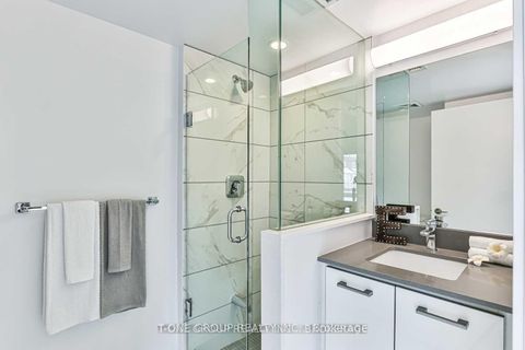 Photo 13 at 92 McGill Street, Yonge Corridor, Toronto Photo 13 at 92 McGill Street, Yonge Corridor, Toronto