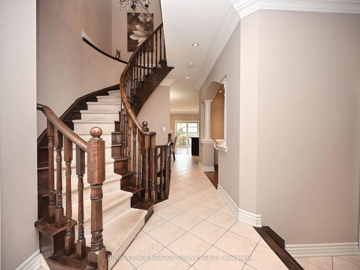 Photo 6 at 2378 Wasaga Drive, JC Joshua Creek, Oakville