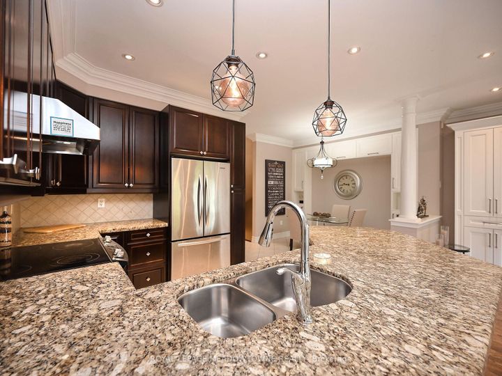 Photo 11 at 2378 Wasaga Drive, JC Joshua Creek, Oakville