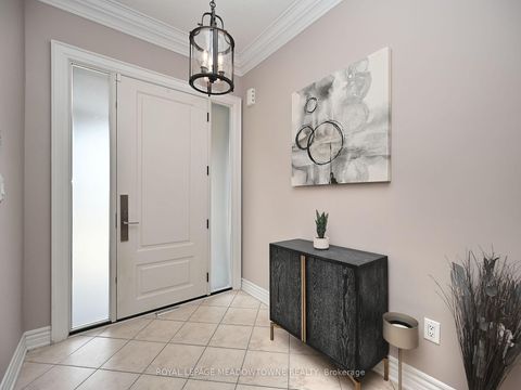 Photo 4 at 2378 Wasaga Drive, JC Joshua Creek, Oakville