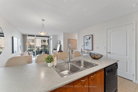 Photo 6 at 521 - 205 The Donway W, Don Mills, Toronto