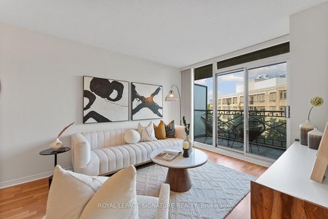 Photo 13 at 521 - 205 The Donway W, Don Mills, Toronto