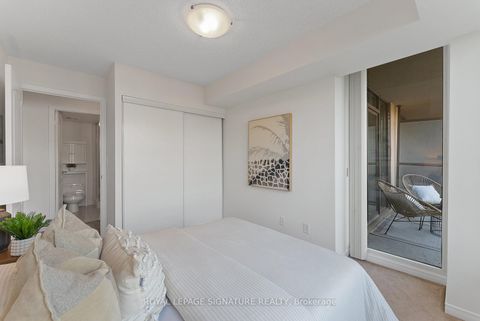 Photo 31 at 521 - 205 The Donway W, Don Mills, Toronto