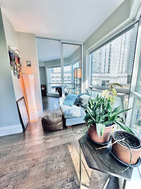 Photo 10 at 408 - 10 Queens Quay W, Waterfront Communities C1, Toronto