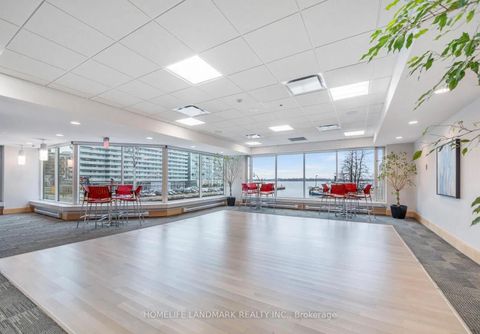Photo 21 at 408 - 10 Queens Quay W, Waterfront Communities C1, Toronto