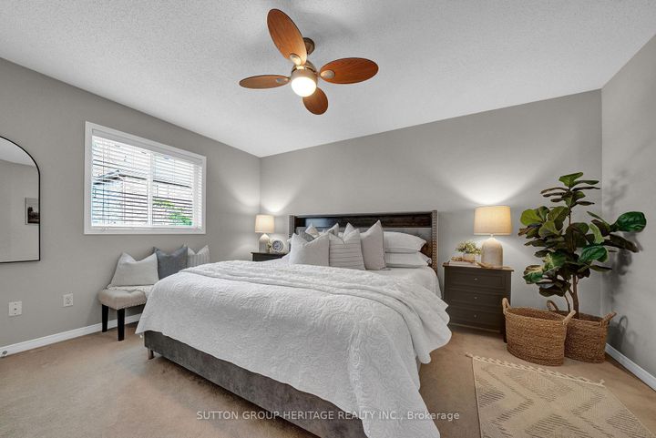 Photo 13 at 38 - 460 Woodmount Drive, Samac, Oshawa