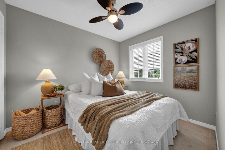 Photo 15 at 38 - 460 Woodmount Drive, Samac, Oshawa