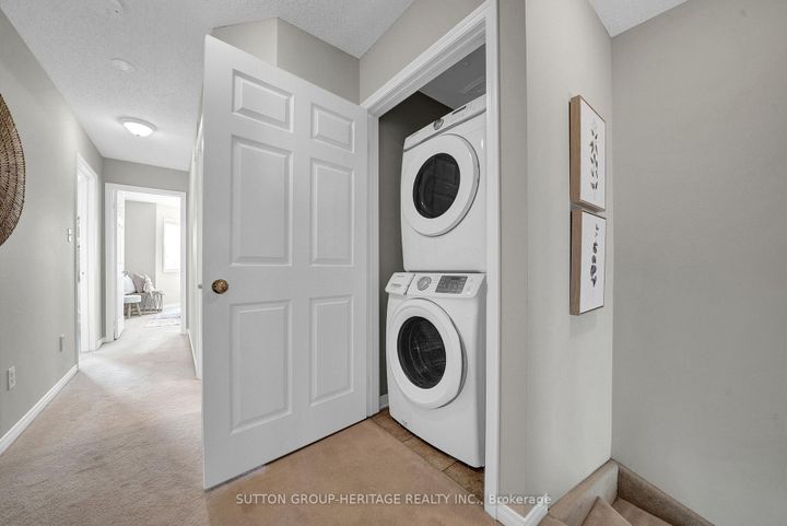Photo 18 at 38 - 460 Woodmount Drive, Samac, Oshawa