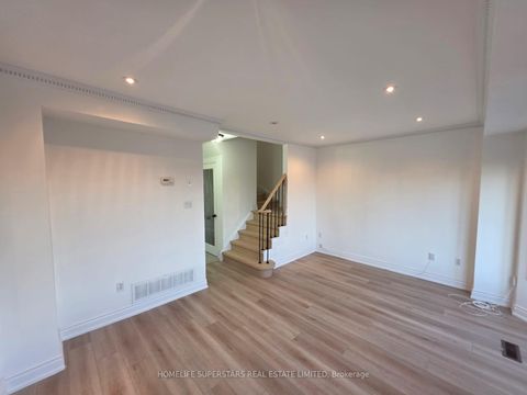 Photo 7 at 74 - 9480 Sheppard Avenue E, Rouge E11, Toronto