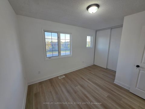 Photo 11 at 74 - 9480 Sheppard Avenue E, Rouge E11, Toronto