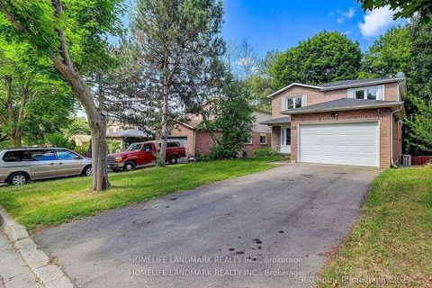 Photo 12 at 30 Misty Moor Drive, South Richvale, Richmond Hill
