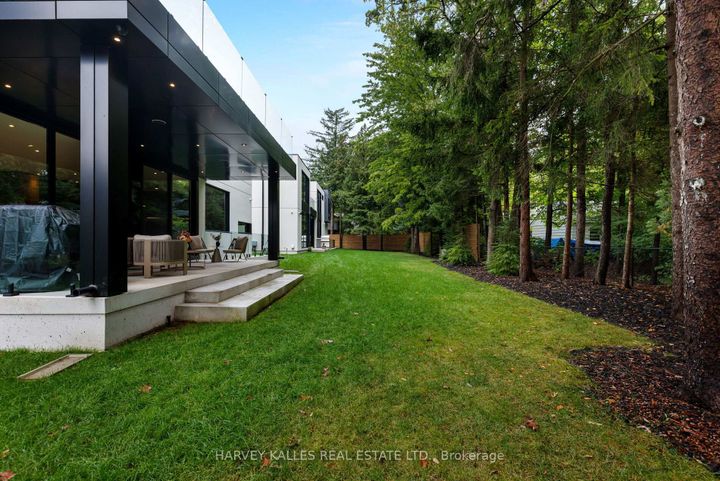 Photo 5 at 1654 Birchwood Drive, Lorne Park, Mississauga