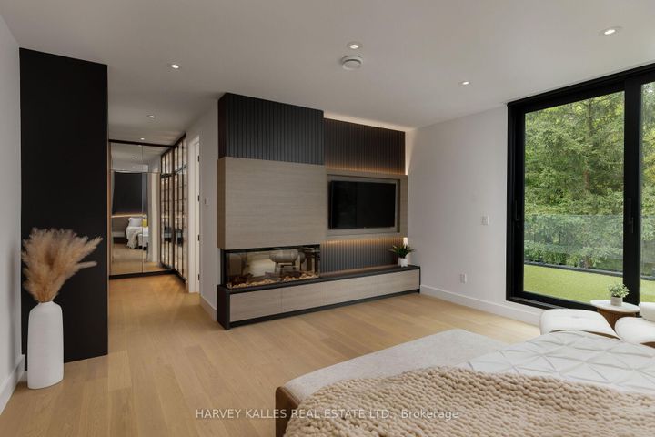 Photo 27 at 1654 Birchwood Drive, Lorne Park, Mississauga