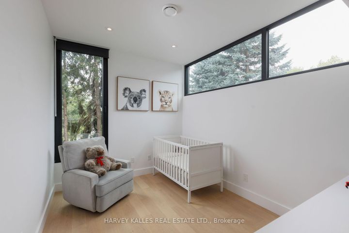 Photo 37 at 1654 Birchwood Drive, Lorne Park, Mississauga