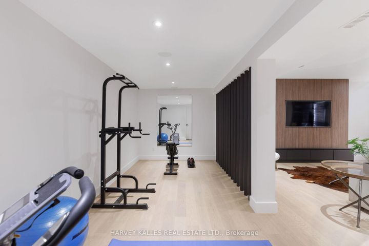 Photo 45 at 1654 Birchwood Drive, Lorne Park, Mississauga