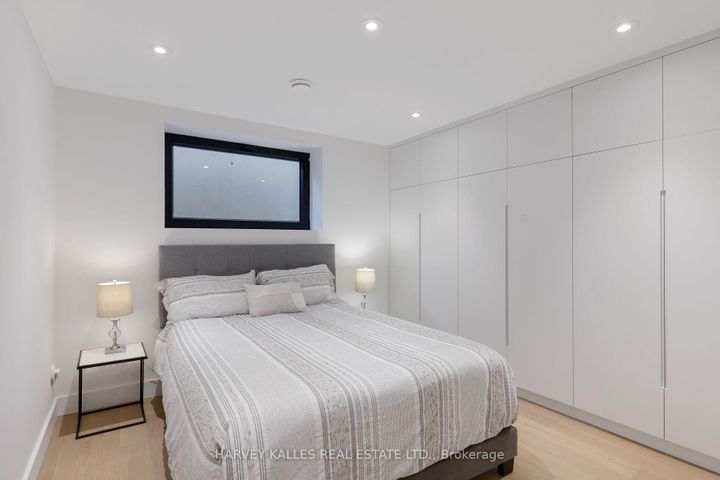Photo 47 at 1654 Birchwood Drive, Lorne Park, Mississauga