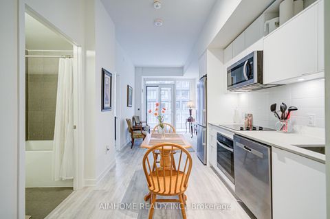 Photo 2 at 1723 - 70 Princess Street, Moss Park, Toronto