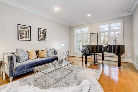 Photo 7 at 86 Muzich Place, East Woodbridge, Vaughan