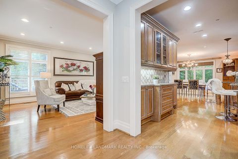 Photo 19 at 86 Muzich Place, East Woodbridge, Vaughan