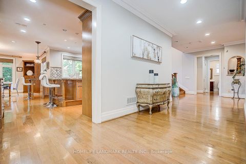 Photo 20 at 86 Muzich Place, East Woodbridge, Vaughan