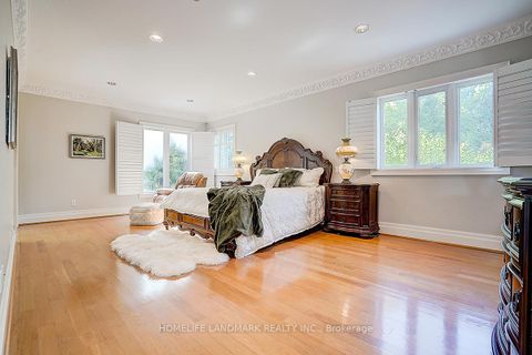Photo 26 at 86 Muzich Place, East Woodbridge, Vaughan