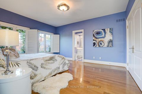 Photo 31 at 86 Muzich Place, East Woodbridge, Vaughan