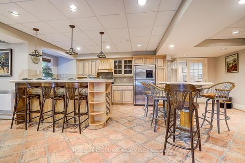 Photo 40 at 86 Muzich Place, East Woodbridge, Vaughan