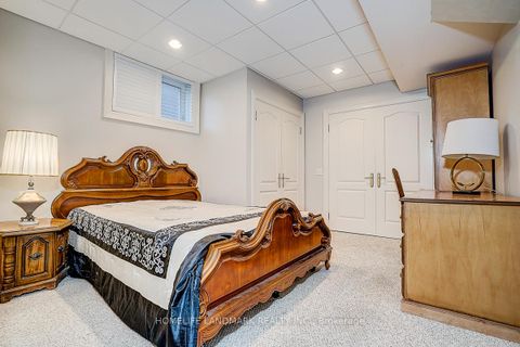 Photo 43 at 86 Muzich Place, East Woodbridge, Vaughan
