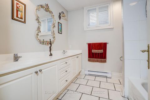 Photo 45 at 86 Muzich Place, East Woodbridge, Vaughan