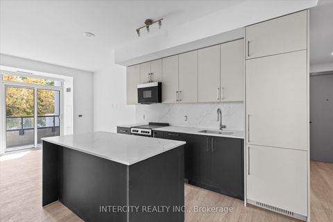 Photo 7 at 349 - 2075 King Road, King City, King Photo 7 at 349 - 2075 King Road, King City, King