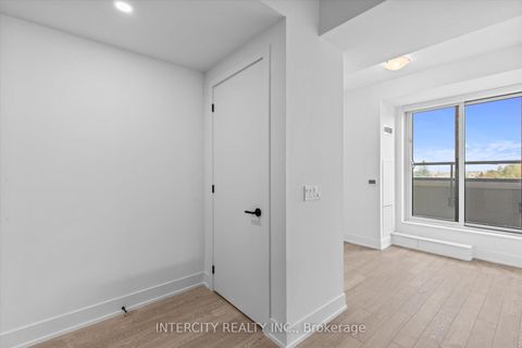 Photo 15 at 349 - 2075 King Road, King City, King