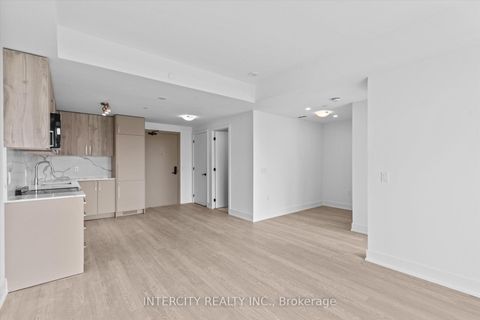 Photo 3 at 417 - 2075 King Road, King City, King