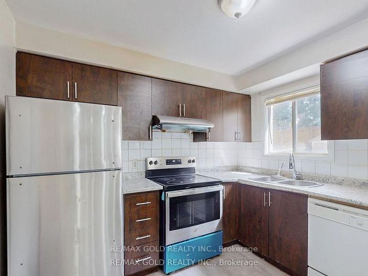 Photo 5 at 78 Fern Valley Crescent, Wellington, Brampton