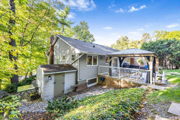 Photo 33 at 106 Campbell Avenue E, Campbellville, Milton
