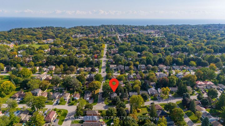 Photo 5 at 43 Colonial Avenue, Cliffcrest, Toronto