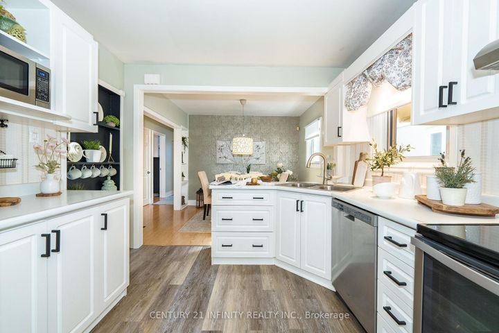 Photo 17 at 43 Colonial Avenue, Cliffcrest, Toronto