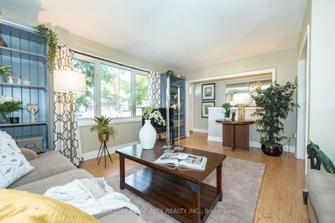 Photo 13 at 43 Colonial Avenue, Cliffcrest, Toronto