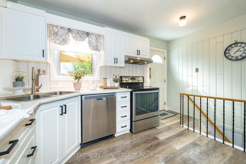 Photo 16 at 43 Colonial Avenue, Cliffcrest, Toronto