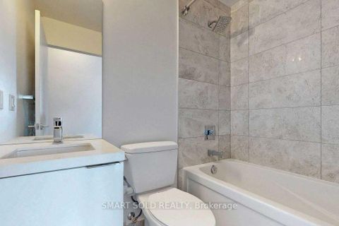 Photo 7 at 1011 - 8 Eglinton Avenue E, Mount Pleasant West, Toronto