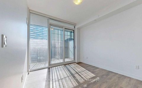 Photo 8 at 1011 - 8 Eglinton Avenue E, Mount Pleasant West, Toronto