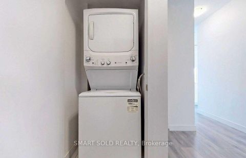 Photo 13 at 1011 - 8 Eglinton Avenue E, Mount Pleasant West, Toronto Photo 13 at 1011 - 8 Eglinton Avenue E, Mount Pleasant West, Toronto